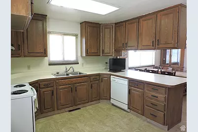 163 W 100 S, Delta, UT 84624 - Photo 7