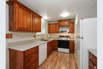 3376 W Sunnybrook Dr, West Valley, UT 84119 - Photo 23