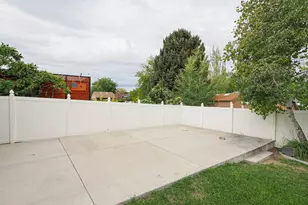 3376 W Sunnybrook Dr, West Valley, UT 84119 - Photo 17