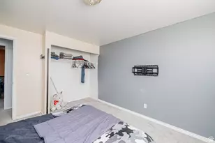 1094 N Angel St W, Layton, UT 84041 - Photo 23