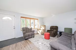 1094 N Angel St W, Layton, UT 84041 - Photo 7