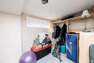 1094 N Angel St W, Layton, UT 84041 - Photo 29