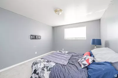 1094 N Angel St W, Layton, UT 84041 - Photo 19