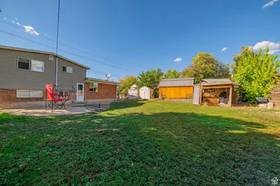 1094 N Angel St W, Layton, UT 84041 - Photo 29