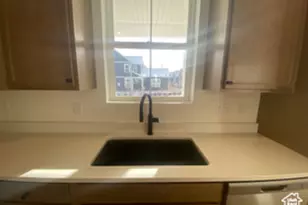 11668 S Outfitter Way, South Jordan, UT 84009 - Photo 5