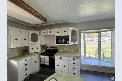 556 E 400 N, Price, UT 84501 - Photo 11