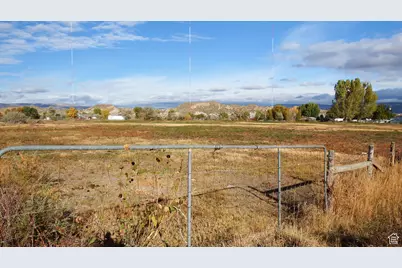 2425 N Vernal Ave Ave W, Vernal, UT 84078 - Photo 11