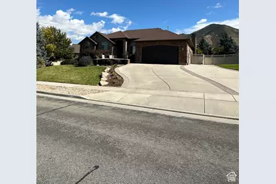 607 S Haylie Ln E, Tooele, UT 84074 - Photo 3