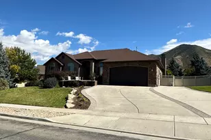 607 S Haylie Ln E, Tooele, UT 84074 - Photo 3