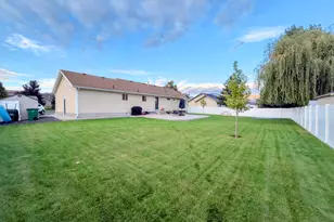 907 W 2980 S, Nibley, UT 84321 - Photo 5