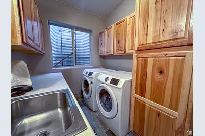 1851 W 5400 N, Winchester Hills, UT 84770 - Photo 47