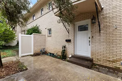 186 E 2100 N, Provo, UT 84604 - Photo 25