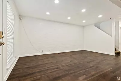 186 E 2100 N, Provo, UT 84604 - Photo 9