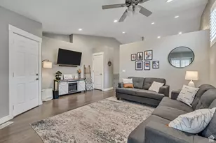 8368 S Oak Gate Dr, West Jordan, UT 84081 - Photo 3