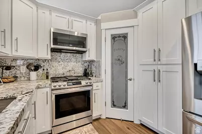 8368 S Oak Gate Dr, West Jordan, UT 84081 - Photo 7