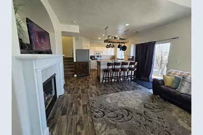 10454 S Sand Dollar Dr, Sandy, UT 84094 - Photo 11