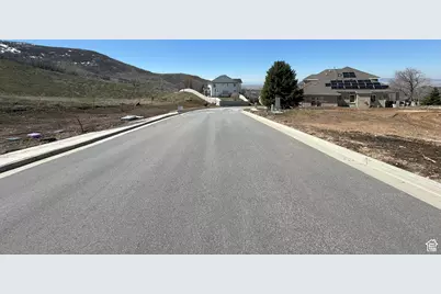 566 S Tanglewood Loop E #1327, North Salt Lake, UT 84054 - Photo 5