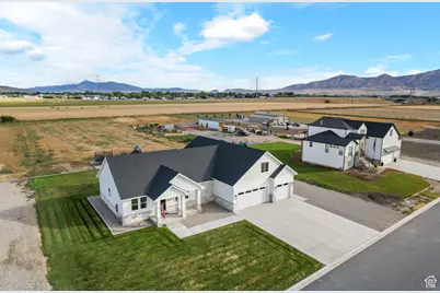 6690 W 10125 N, Tremonton, UT 84337 - Photo 29