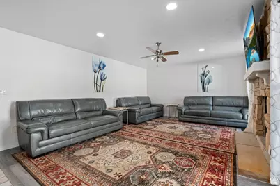 4828 S Brown Villa Cv, Taylorsville, UT 84123 - Photo 11