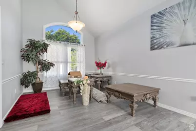 4828 S Brown Villa Cv, Taylorsville, UT 84123 - Photo 7