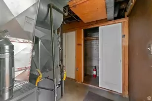 692 N Cortez St, Salt Lake City, UT 84103 - Photo 21