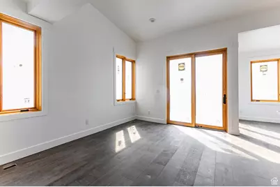 627 N Darwin St E, Salt Lake City, UT 84103 - Photo 13