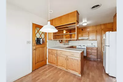 692 N Cortez St, Salt Lake City, UT 84103 - Photo 17