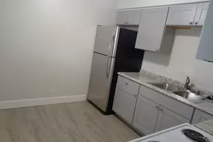 4655 S Locust Ln, Holladay, UT 84117 - Photo 7