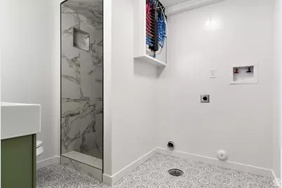 1060 N 150 W, Layton, UT 84041 - Photo 17