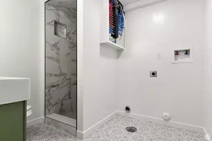 1060 N 150 W, Layton, UT 84041 - Photo 17