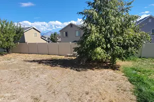 7724 N Silver Ranch Rd, Eagle Mountain, UT 84005 - Photo 11