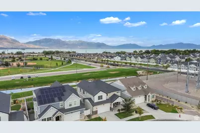 348 S Hayes Well Ln S, Saratoga Springs, UT 84045 - Photo 3