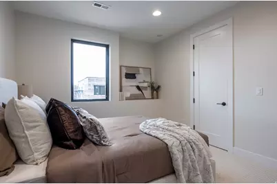 4455 S Holladay Park Ln E, Holladay, UT 84124 - Photo 33