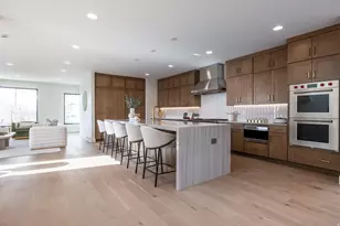 4455 S Holladay Park Ln E, Holladay, UT 84124 - Photo 7