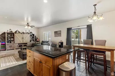 7218 S Viansa Ct, Midvale, UT 84047 - Photo 11