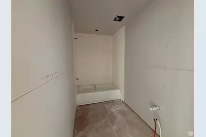 464 E 800 S, Lehi, UT 84043 - Photo 23