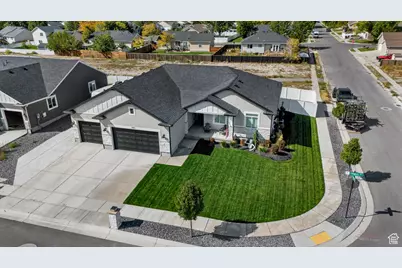 3881 N Chapman Dr, Eagle Mountain, UT 84005 - Photo 57