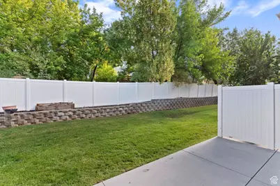 772 N Crimson Ct, Kaysville, UT 84037 - Photo 21