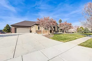 1542 S Valley View Dr E, Perry, UT 84302 - Photo 87