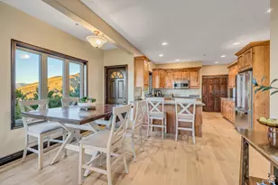 1945 E Seven Oaks Ln, Draper, UT 84020 - Photo 15