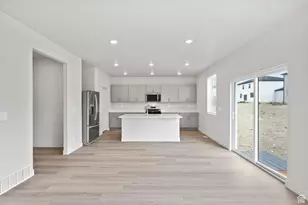 374 W 630 N St, Tooele, UT 84074 - Photo 15