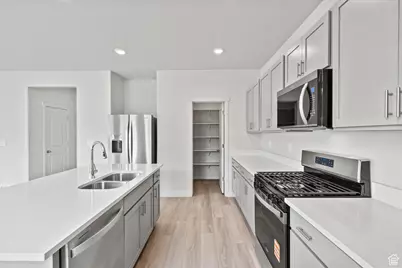 374 W 630 North St #10, Tooele, UT 84074 - Photo 11