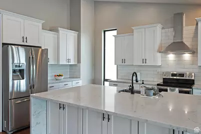 2200 S Wasatch Dr, Salt Lake City, UT 84109 - Photo 7