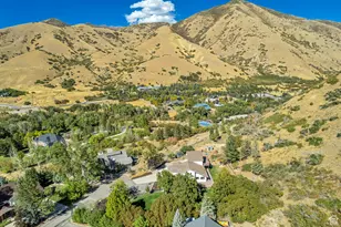 24 Quiet Meadow Ln, Mapleton, UT 84664 - Photo 53