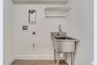 24 Quiet Meadow Ln, Mapleton, UT 84664 - Photo 21