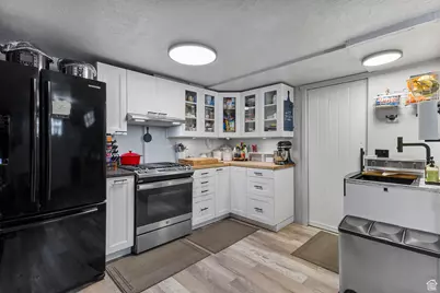 354 S 100 W, Tooele, UT 84074 - Photo 21