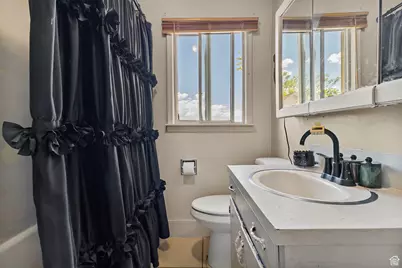 354 S 100 W, Tooele, UT 84074 - Photo 11