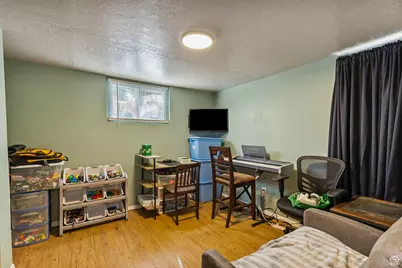 354 S 100 W, Tooele, UT 84074 - Photo 17