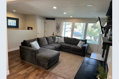 890 E Brookshire Dr, Kaysville, UT 84037 - Photo 7