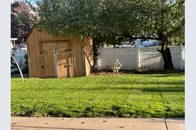 890 E Brookshire Dr, Kaysville, UT 84037 - Photo 25